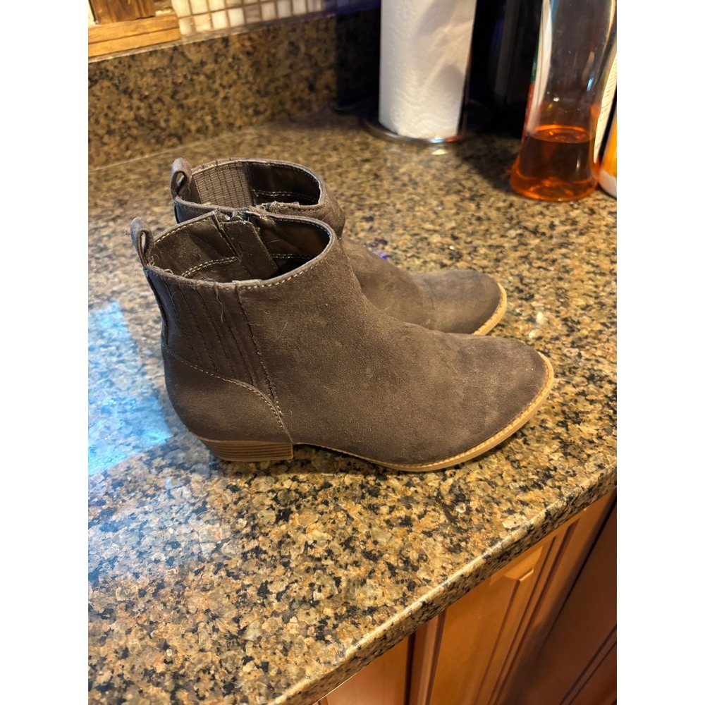 T&B Kids Grey Faux Suede Ankle Boots Side Zip Chelsea Booties Size 1